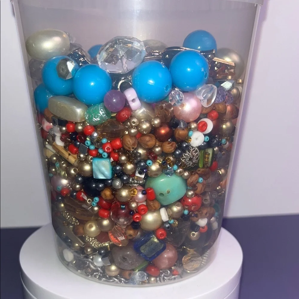 Mixed Bead Collection - Picture 3 of 6